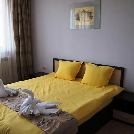 Семеен Комплекс Крисбо * Donkovtsi