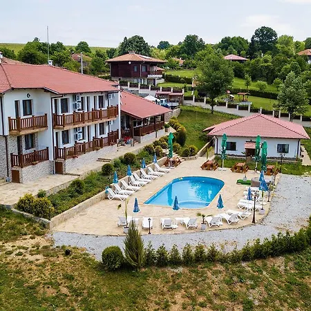 Семеен Комплекс Крисбо Hotel *