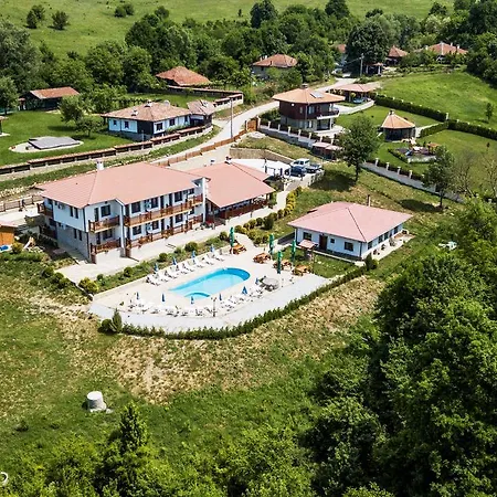 Семеен Комплекс Крисбо Donkovtsi