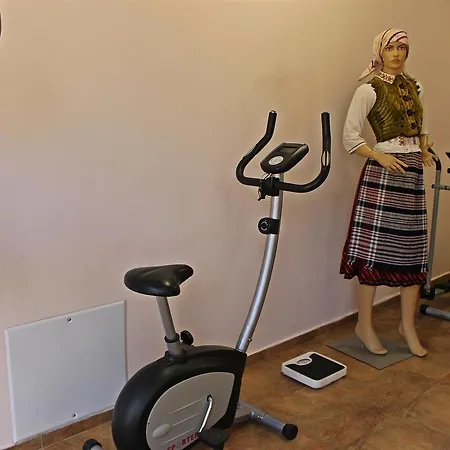 Семеен Комплекс Крисбо Hotel Donkovtsi