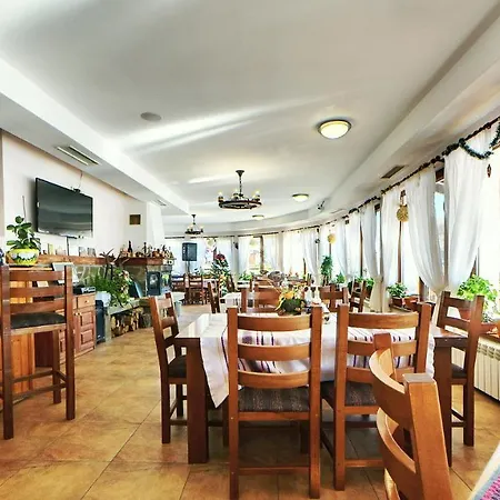 Семеен Комплекс Крисбо * Donkovtsi