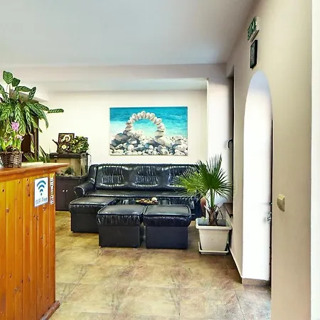 Hotel Семеен Комплекс Крисбо