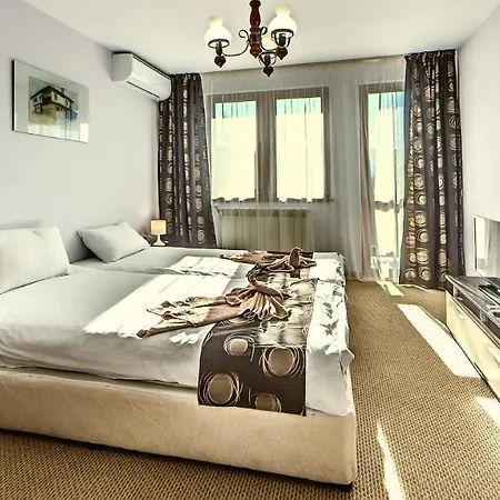 Семеен Комплекс Крисбо Hotel